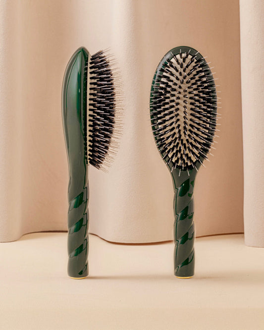LA BONNE BROSSE N.02 The Essential Detangling & Conditioning Brush