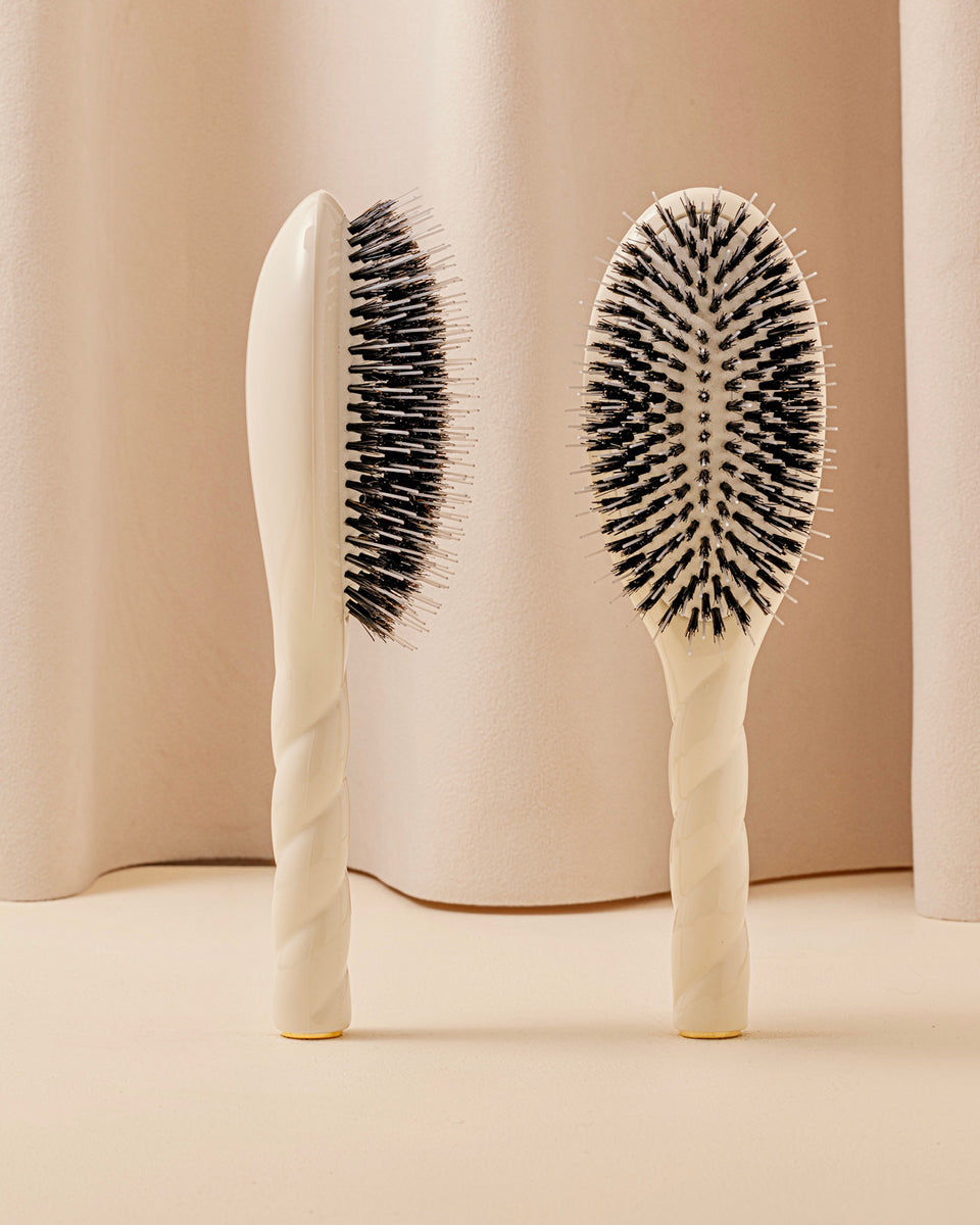 LA BONNE BROSSE N.02 The Essential Detangling & Conditioning Brush