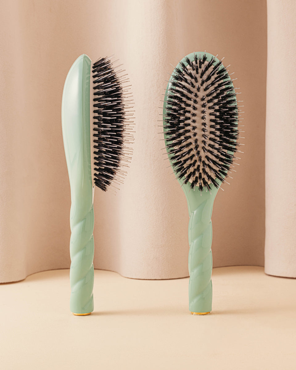 LA BONNE BROSSE N.02 The Essential Detangling & Conditioning Brush