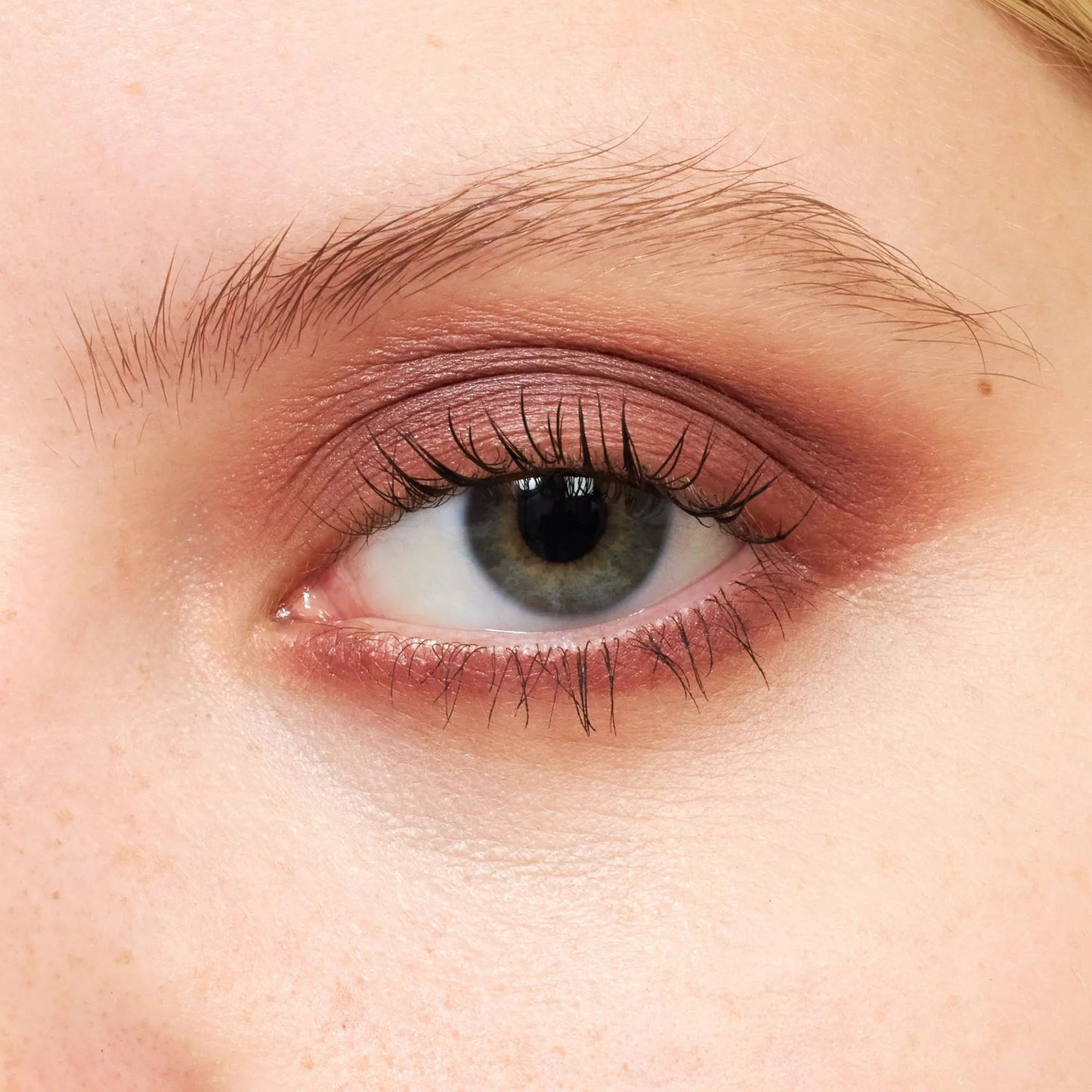 NEEN Pretty Shady Pressed Pigment Single