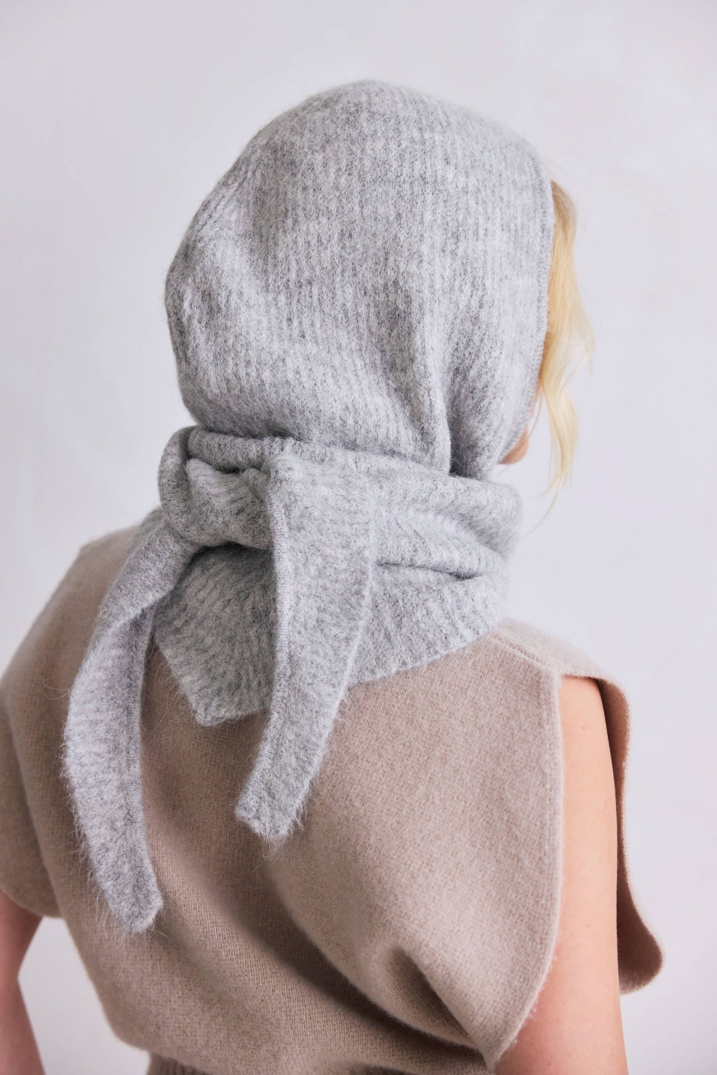 ARCTIC FOX The Alpaca Hooded Scarf - Blizzard Grey - FW25
