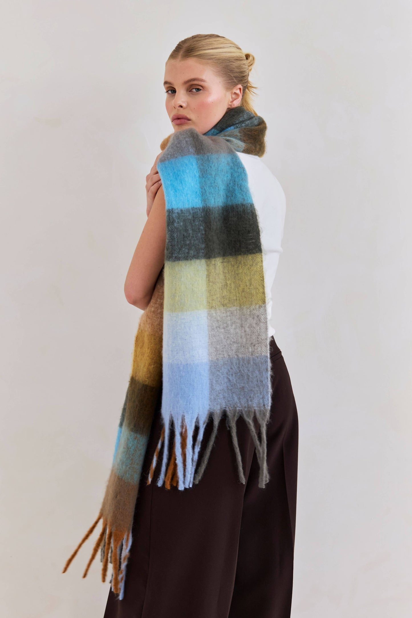 ARCTIC FOX The Reykjavik Scarf - 100% Recycled - Blue/Orange - FW25